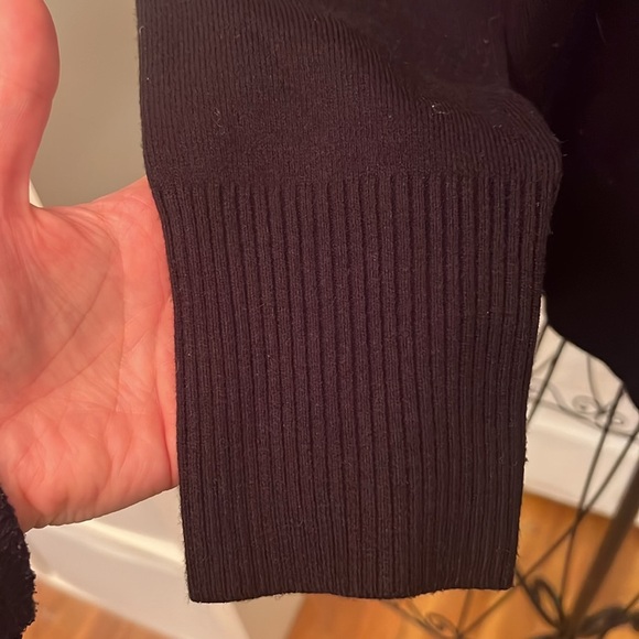 French Connection Woman's Sweater-Size L - Picture 3 of 7